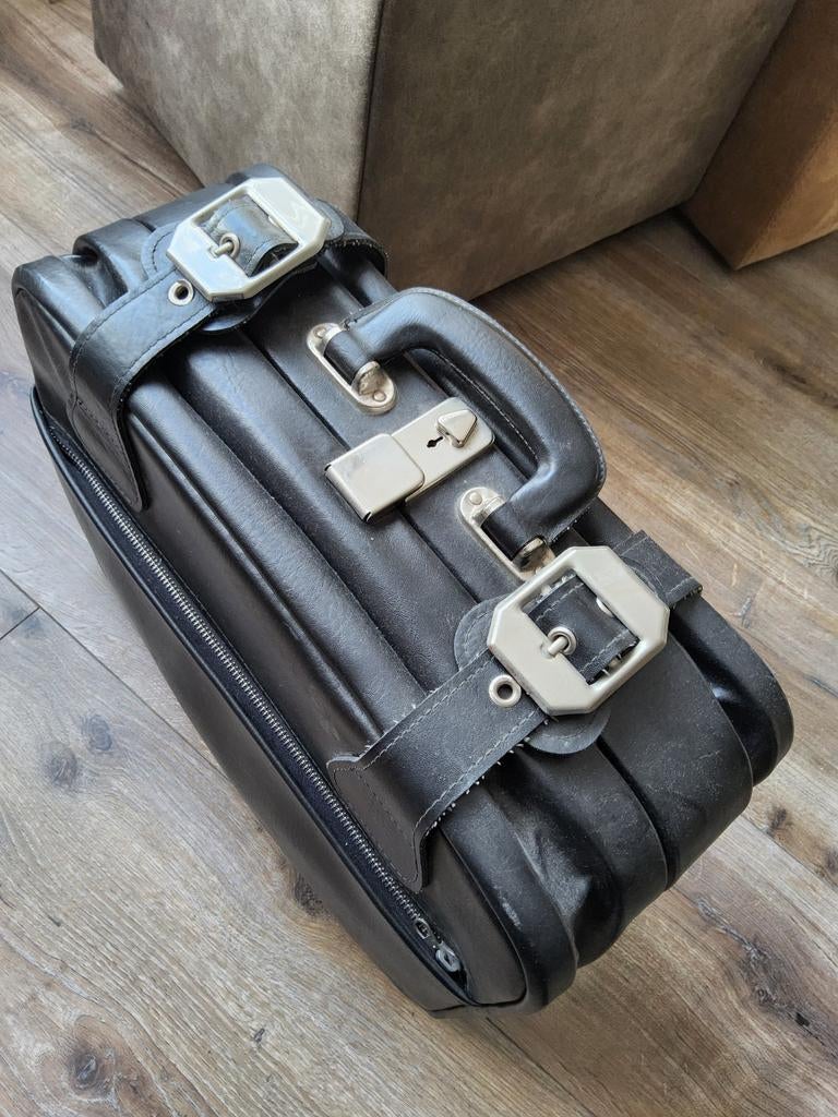 Koffertje, Sieraden, Tassen en Uiterlijk, Koffers, Ophalen of Verzenden, Hard kunststof, Minder dan 50 cm, Minder dan 35 cm