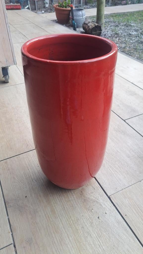 Prachtige hoge rode vaas/bloempot van Coppelmans, Tuin en Terras, Bloembakken en Plantenbakken, Gebruikt, Overige materialen, Binnen