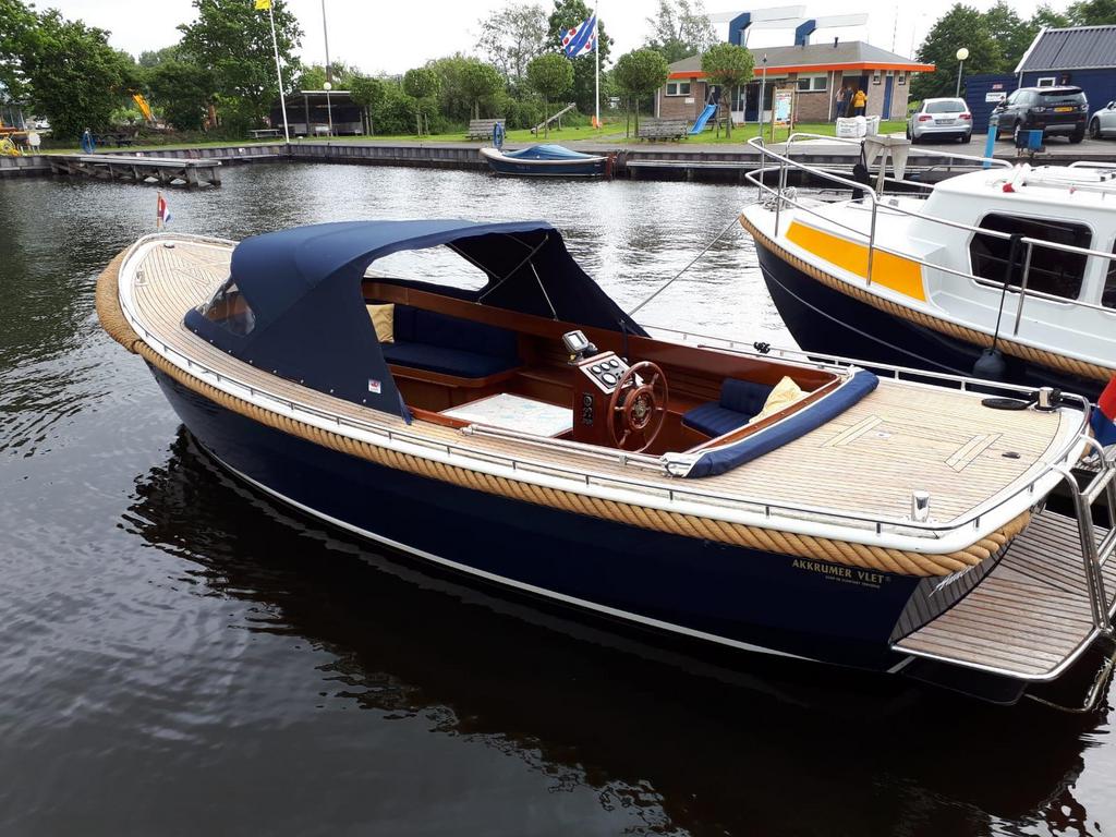 Akkrumer vlet- Prachtige en goed onderhouden sloep, Watersport en Boten, Ophalen, Gebruikt, Staal, Binnenboordmotor