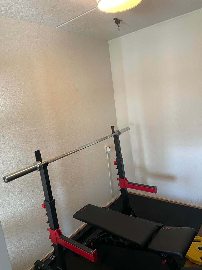 Home gym (incl. squat stand + verstelbaar bankje), Sport en Fitness, Fitnessmaterialen, Ophalen, Gebruikt, Armen, Overige typen
