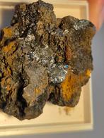 Interessant stukje pyrolusiet uit Weitschach in Duitsland., Ophalen of Verzenden
