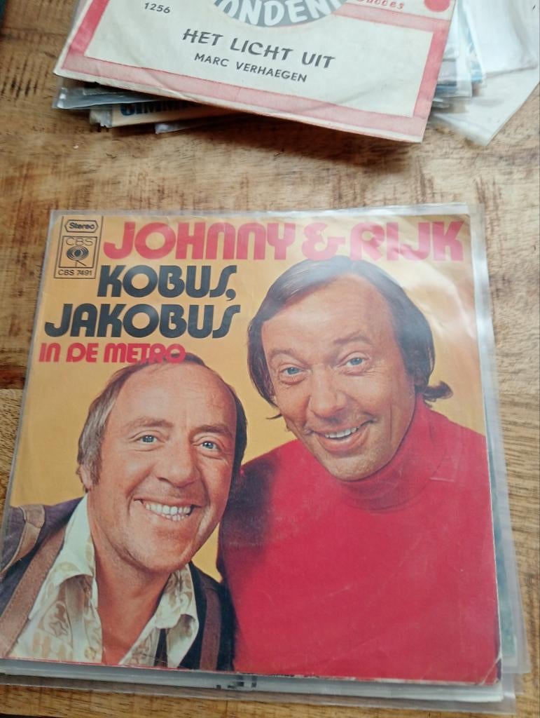 Johnny & rijk - Kobus Jakobus, Cd's en Dvd's, Ophalen of Verzenden, Zo goed als nieuw, Overige formaten, Levenslied of Smartlap