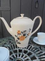 Hoge Koffiepot Chodziez met gele roos, Ophalen of Verzenden