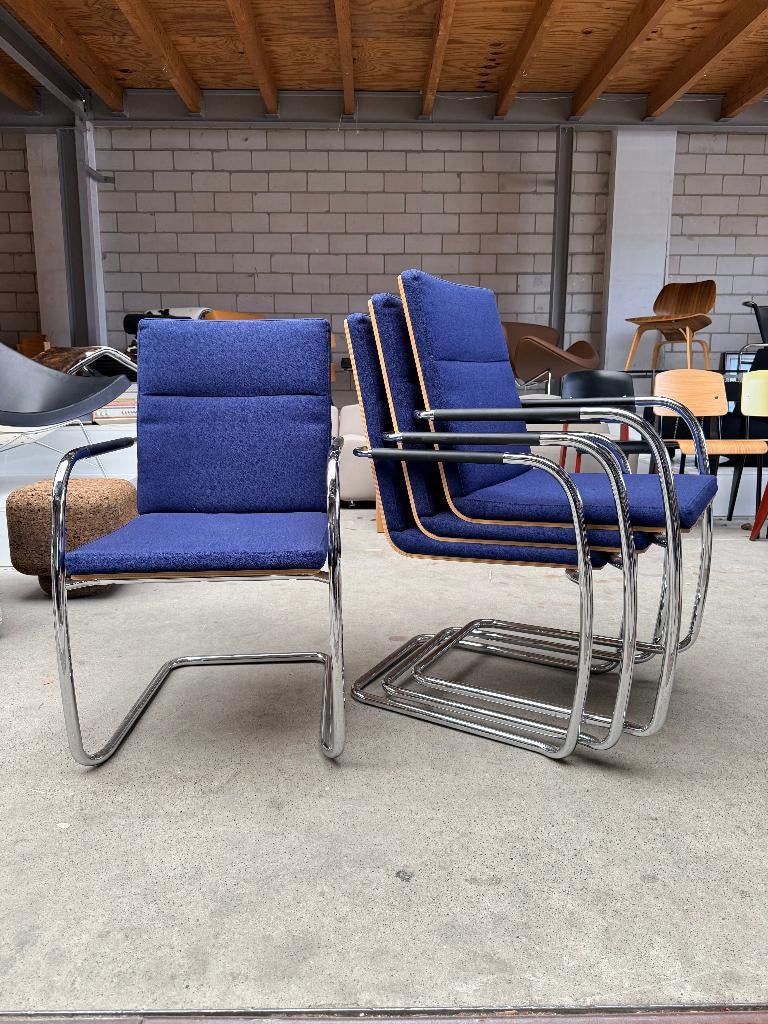Thonet S60 sledestoel by Glen Oliver Löw (4x), Ophalen, Gebruikt, Blauw, X
