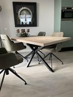 Te koop een eikenhouten eettafel, Huis en Inrichting, Tafels | Eettafels, Eikenhout, Zo goed als nieuw, Vijf personen of meer