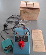 Twee transformatoren trix modeltreinen, Hobby en Vrije tijd, Modeltreinen | H0, Ophalen of Verzenden, Gebruikt, Gelijkstroom, Trix