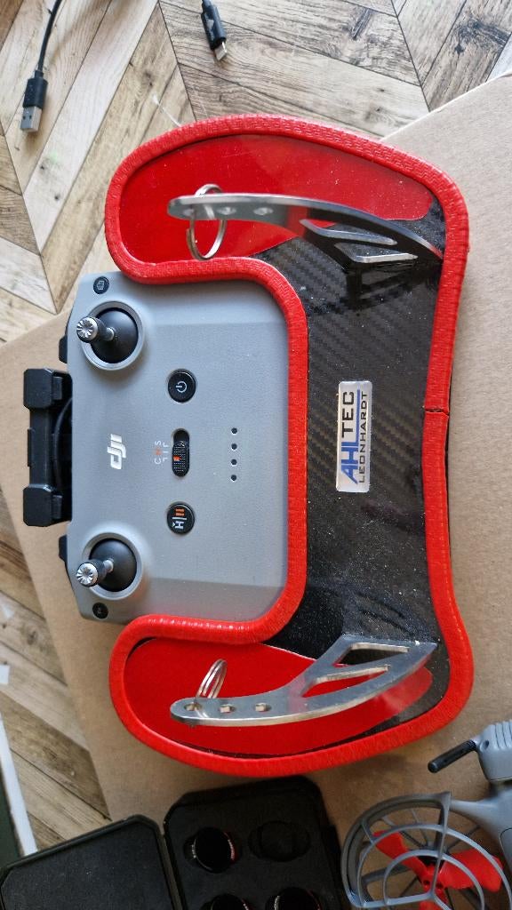 Gezocht Anti Gravety a1 drone combo m 2jaar carefreche, Ophalen, Cameradrone, 5 tot 10 kilometer, Extra accu('s)