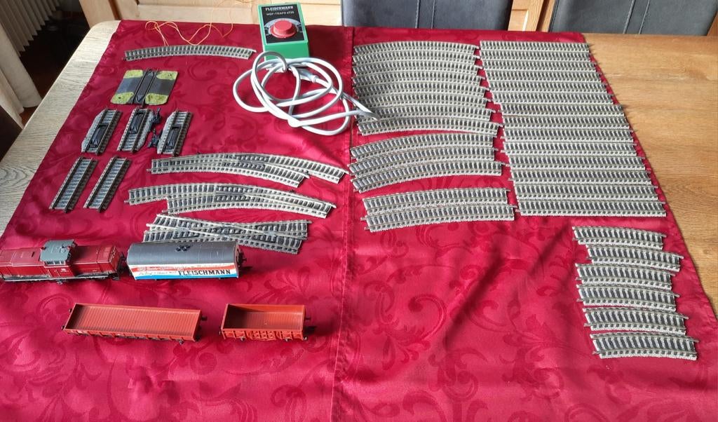 Fleischmann Treinset met locomotief, wagons en rails, Hobby en Vrije tijd, Gelijkstroom, Fleischmann, Ophalen of Verzenden, Gebruikt