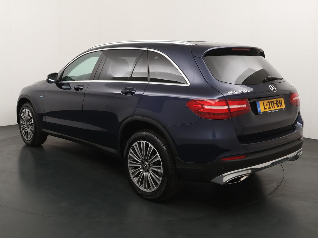 Mercedes-Benz GLC 350e 4MATIC 320PK Premium Plus | Panoramad, Auto's, Gebruikt, 4 cilinders, 2000 kg, 120 €/maand