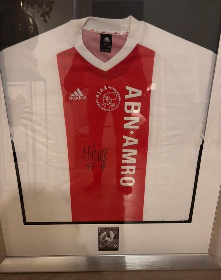 Johan Cruijff gesigneerd Ajax shirt - Ingelijst, Verzamelen, Sportartikelen en Voetbal, Zo goed als nieuw, Shirt, Ophalen of Verzenden