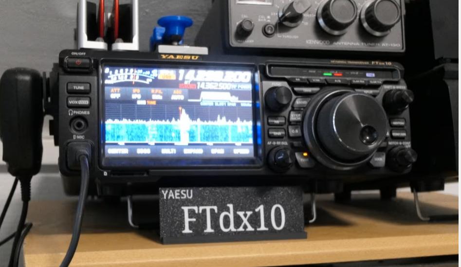 Typeplaatje voor onder ICOM YAESU KENWOOD transceiver, Ophalen of Verzenden, Nieuw