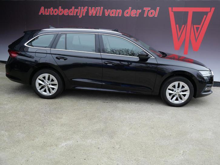 Skoda Octavia Combi 1.0 TSI BUSINESS | PANORAMA | DIGI DASH, Auto's, Skoda, Bedrijf, Te koop, Octavia, ABS, Airbags, Airconditioning