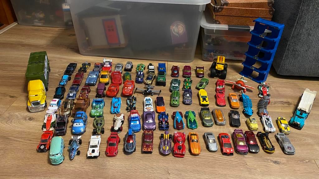 groot aanbod speelgoed auto’s (hot wheels), Kinderen en Baby's, Speelgoed | Speelgoedvoertuigen, Ophalen of Verzenden, Zo goed als nieuw
