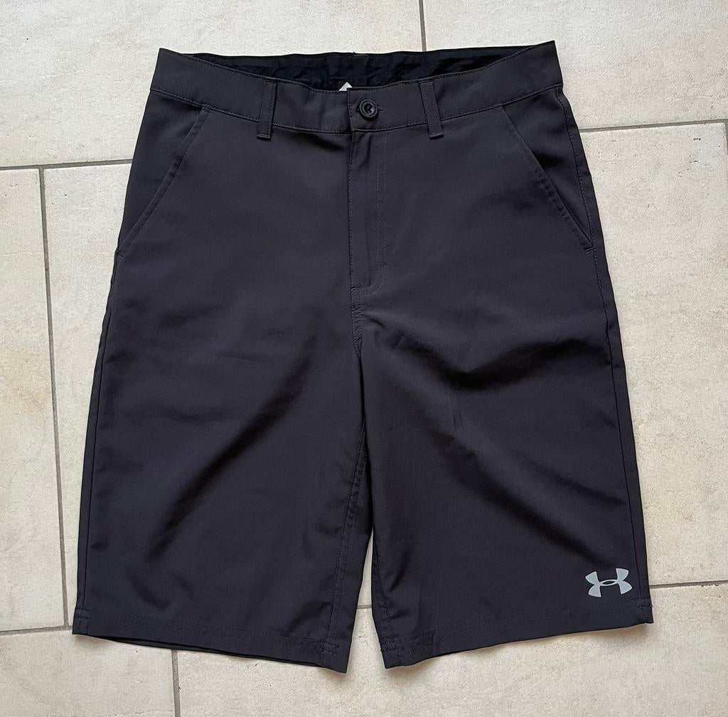 ZGAN Under Armour korte broek short maat 18 XL 170 176, Kinderen en Baby's, Kinderkleding | Maat 170, Broek, Ophalen of Verzenden