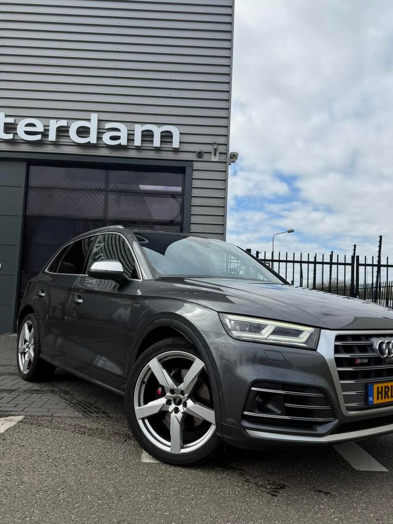 Audi SQ5  SQ5 3.0 Tfsi Quattro 354pk Pano/Tiptronic 2019, Automaat, Zwart, 2995 cc, Q5