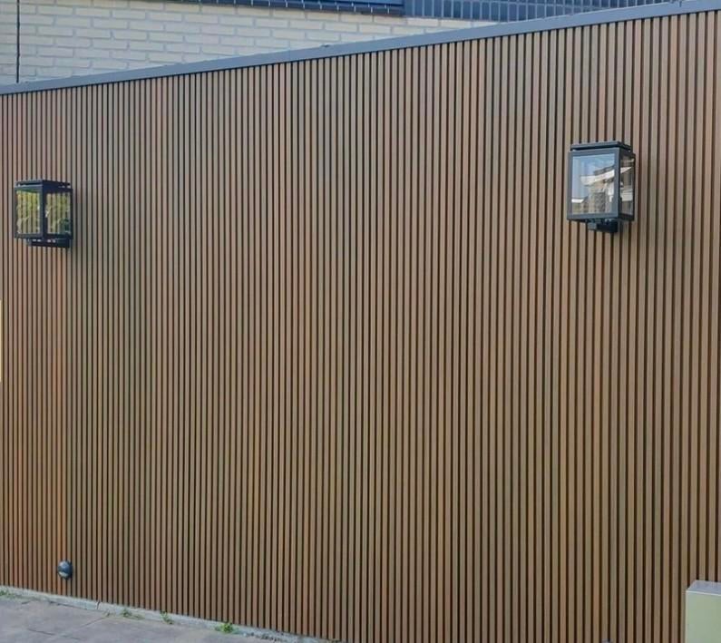 Compoziet Rhombus Teak, Ophalen, Nieuw, 500 cm of meer, 3 ramen of meer