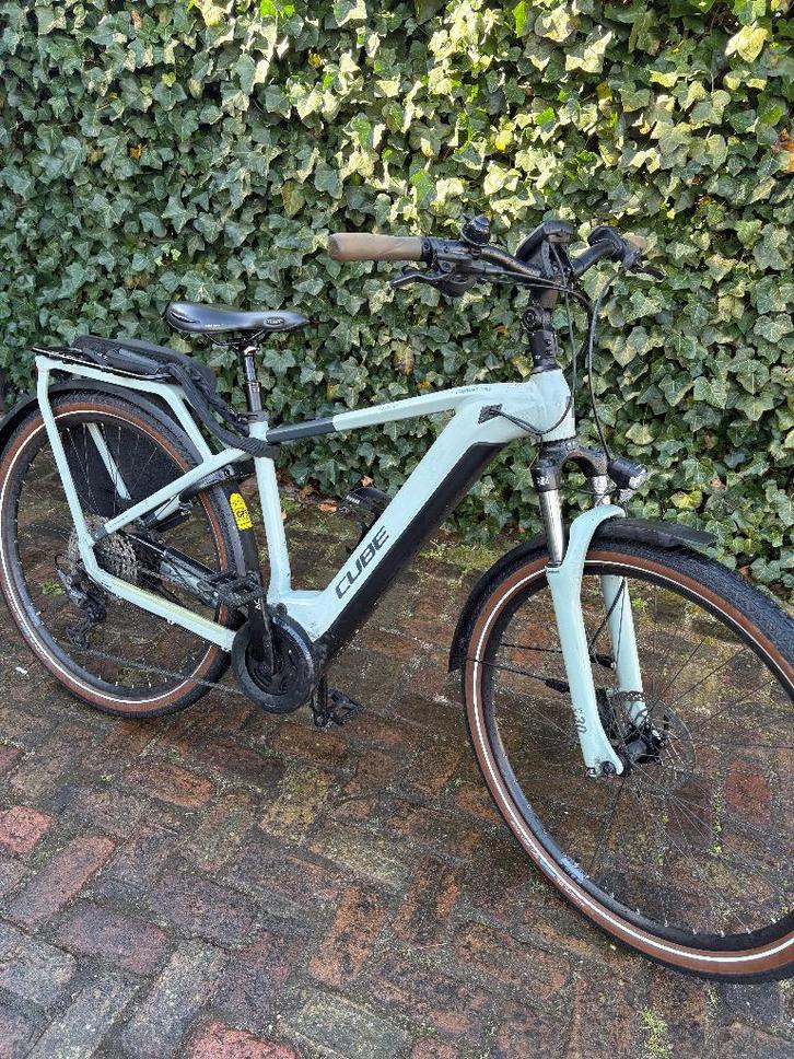Cube Touring Hybrid Pro 625, Fietsen en Brommers, Fietsen | Heren | Herenfietsen, Zo goed als nieuw, Overige merken, 49 tot 53 cm