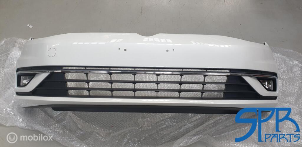 GOLF 7 7.5 FACELIFT HIGHLINE Voorbumper LOK1 L0K1 BUMPER NEW, Nieuw, Ophalen of Verzenden, Bumper, Volkswagen