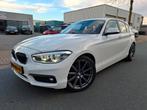 BMW 1-serie 118i AUTOMAAT/NAVI/CLIMA/LED/18INCH!, Gebruikt, Wit, Origineel Nederlands, Bedrijf