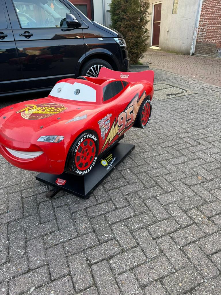 Disney Kiddy Ride Cars, Ophalen