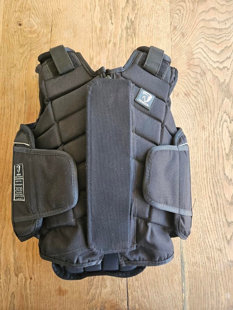 Horka bobyprotector kind maat M, Ophalen, Zo goed als nieuw, Springen, Bovenkleding