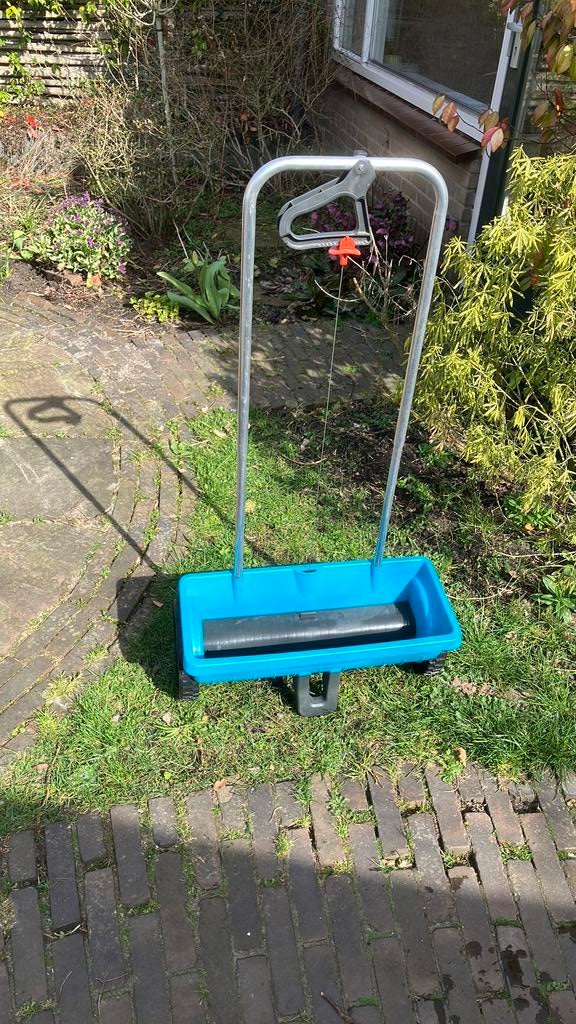 Gardena strooiwagen L, Ophalen, Zo goed als nieuw