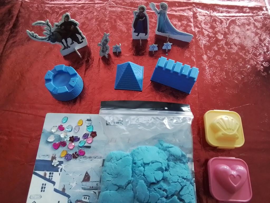 Kinetisch zand Frozen speelset, Kinderen en Baby's, Speelgoed | Educatief en Creatief, Ophalen, Zo goed als nieuw, Bouwen