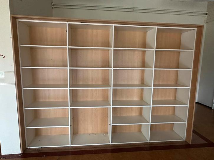 2 Boekenkasten, Huis en Inrichting, Kasten | Boekenkasten, Zo goed als nieuw, 200 cm of meer, 25 tot 50 cm, Ophalen