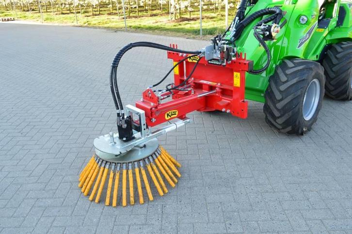 Kemp Hydraulisch zwenkbare onkruidborstel (OKBZ) (bj 2025), Zakelijke goederen, Overige Zakelijke goederen