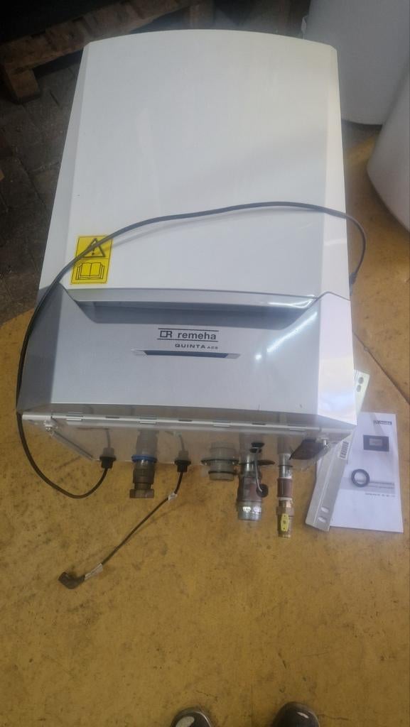 Remeha Quinta ACE 115 HR solo ketel, Ophalen, Hoog rendement (Hr), Cv-ketel of Combi-ketel, Zo goed als nieuw