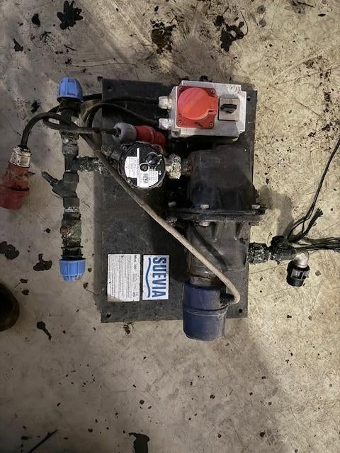 Suevia rondpompsysteem 380 volt, Ophalen, Gebruikt