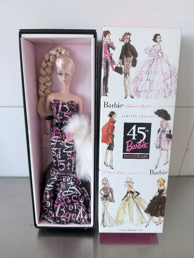 Barbie Silkstone 45th Anniversary Blonde, Verzamelen, Ophalen of Verzenden, Nieuw, Fashion Doll