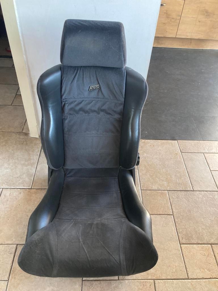 Ass autostoel, Ophalen, Volvo