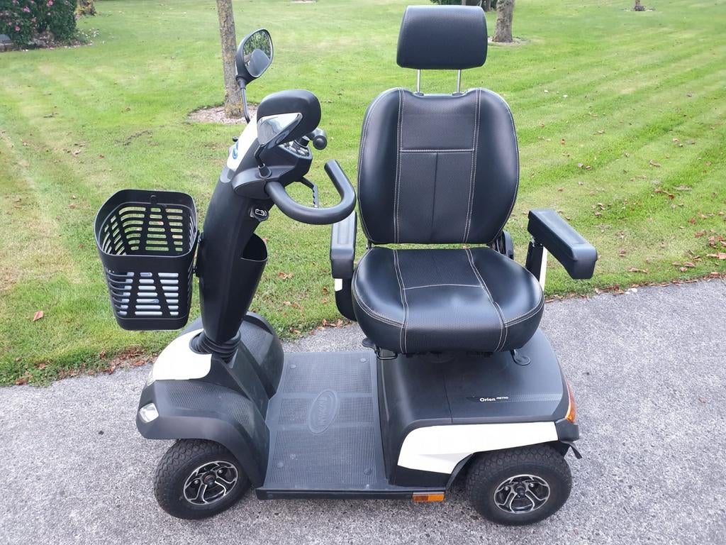 Scootmobiel Invacare Orion metro, wit 4 wielig., Ophalen of Verzenden, Invacare
