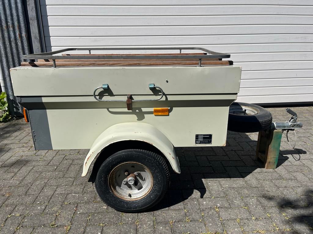 Saris Speedy 400kg aanhanger met reservewiel en nieuwe verli, Ophalen, Gebruikt