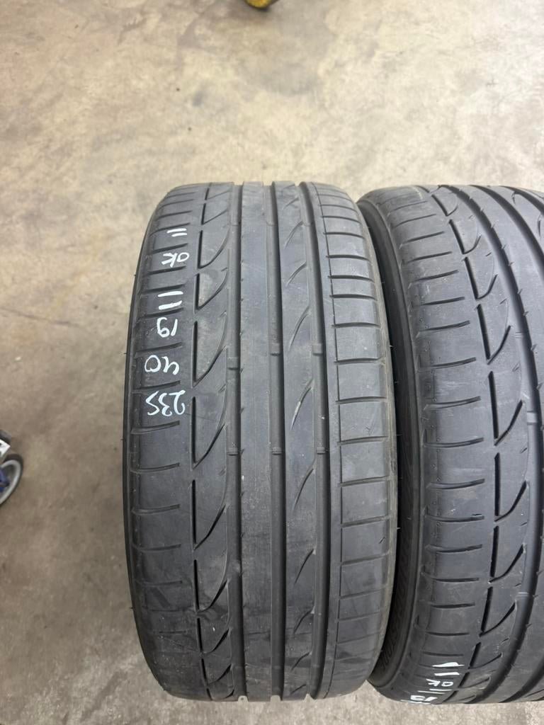 4x 235-40-19 Bridgestone zomer 6mm €350 incl montage !, Ophalen, Zomerbanden, Band(en)