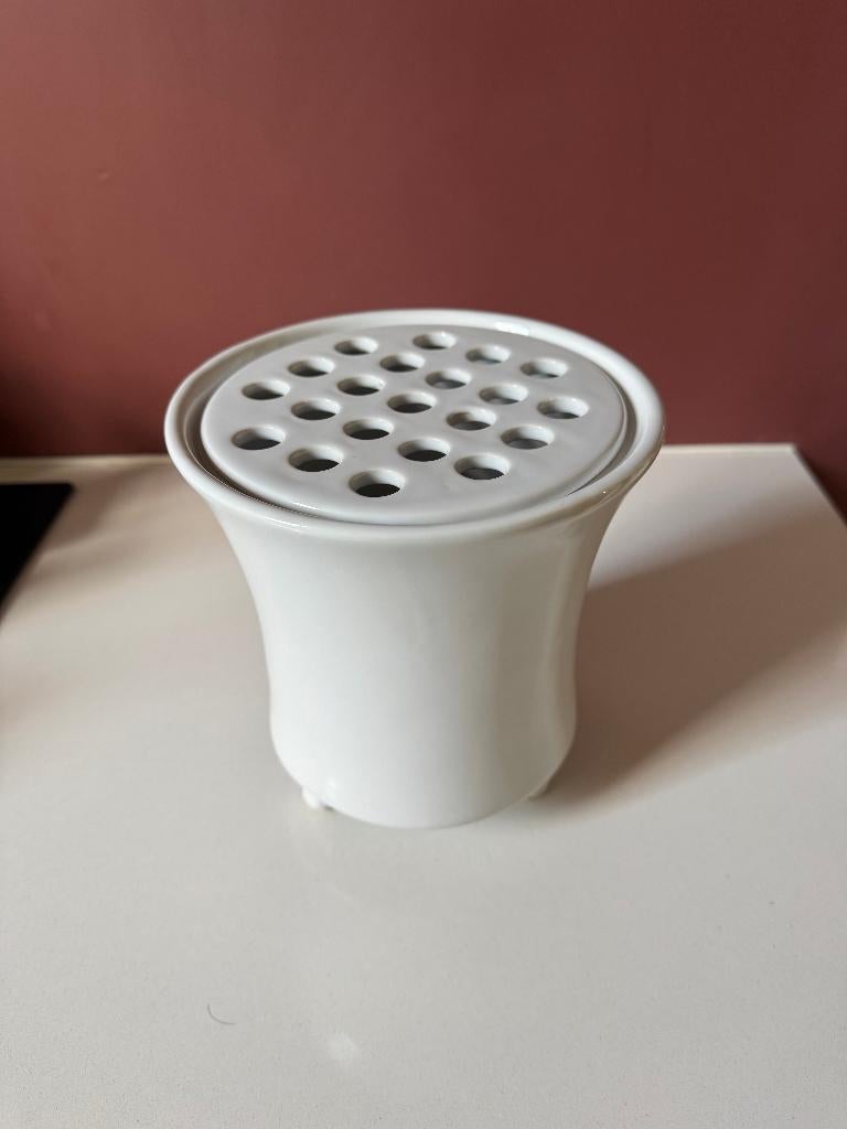 Tulpenvaas van Studio Erik Gutter, Wit, Aardewerk of Porselein, Ophalen of Verzenden, Zo goed als nieuw