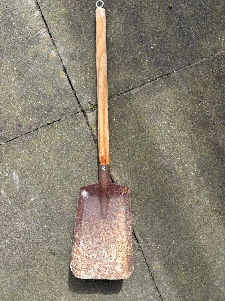 Klassieke kolenschep of asschep met houten handvat, Ophalen of Verzenden