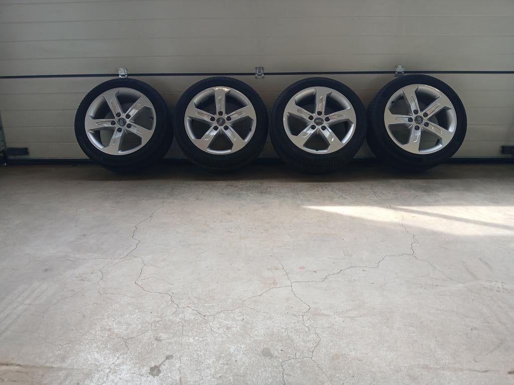 Zomerset audi a3 2012-2020 17INCH lichtmetaal, Ophalen, Banden en Velgen, 17 inch, Zomerbanden