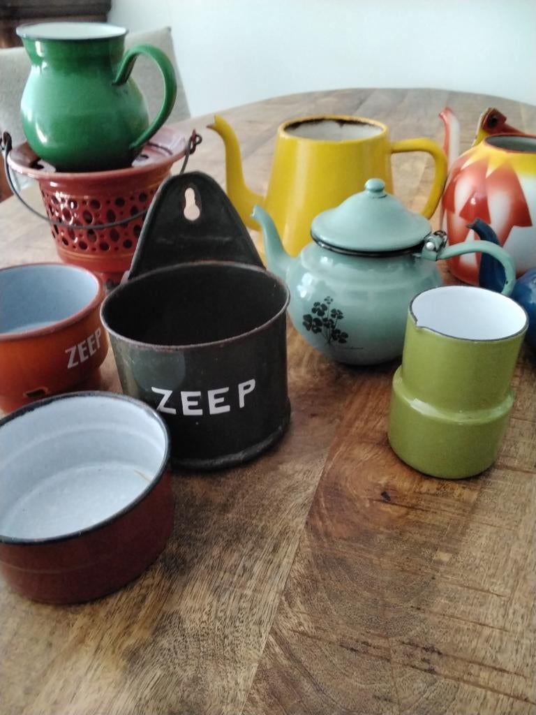 Diverse collectie oud emaille: theepotten, kannen en meer, Antiek en Kunst, Antiek | Emaille, Ophalen of Verzenden