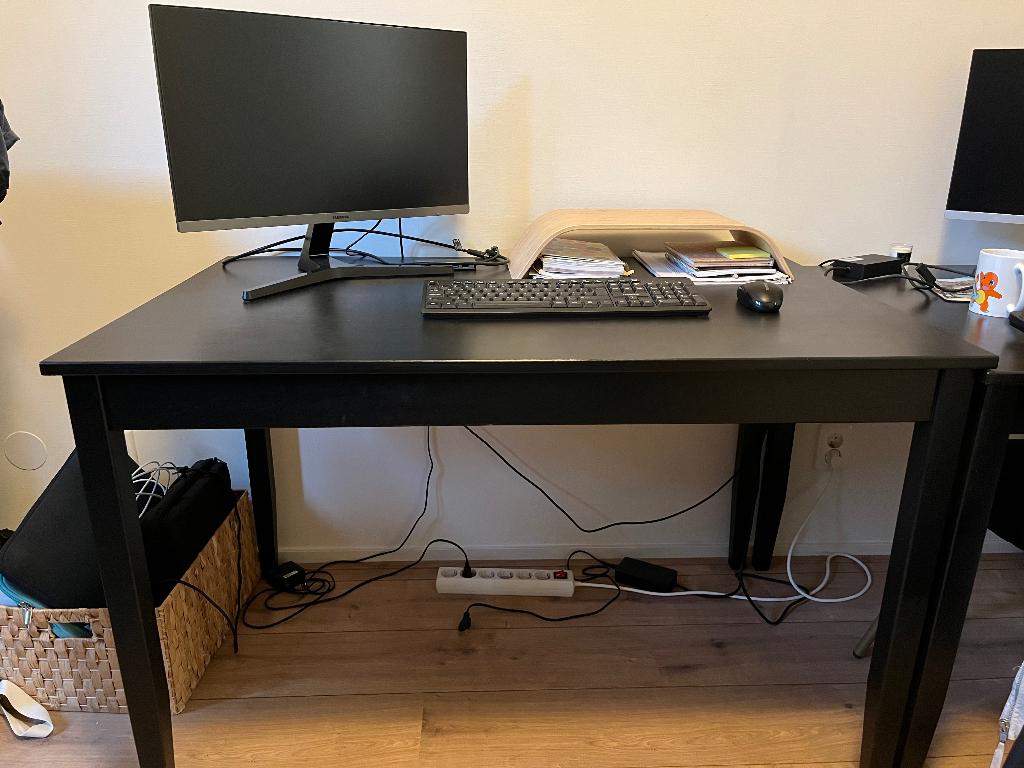 Zwarte IKEA tafel 74x118x75, Huis en Inrichting, Tafels | Eettafels, Ophalen, Gebruikt, 100 tot 150 cm, 50 tot 100 cm