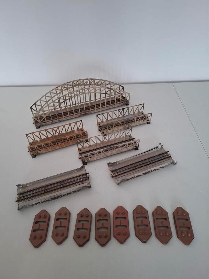 Pakket 4 Marklin 467/2 468/D diverse oude brugdelen B-Keuze, Hobby en Vrije tijd, Modeltreinen | H0, Gebruikt, Brug, Tunnel of Gebouw