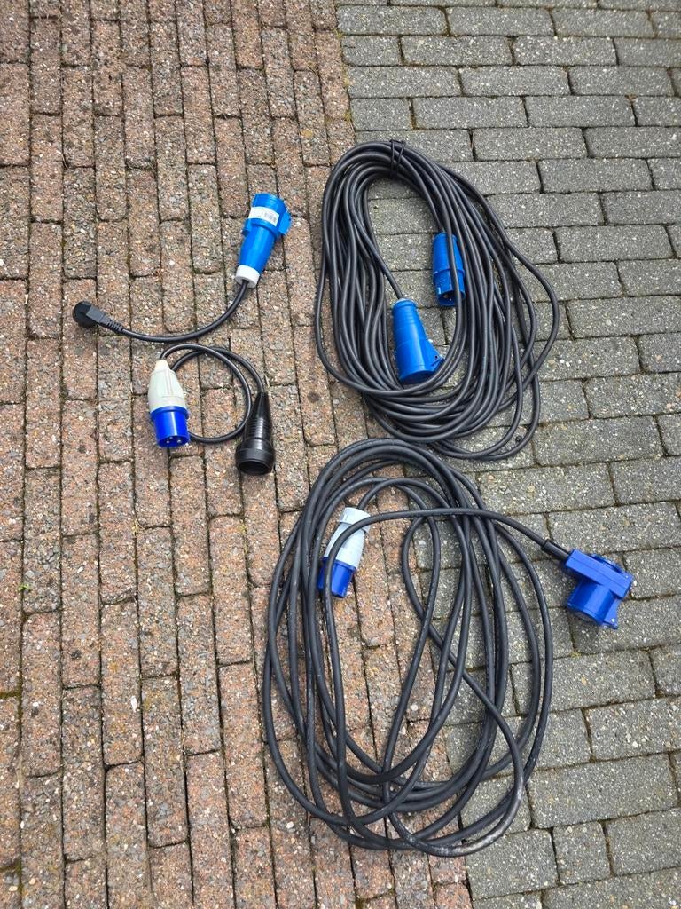 Verlengkabels 10m en 25m met verloopstukken voor camping, Doe-het-zelf en Verbouw, Elektra en Kabels, Ophalen