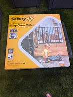 Safety 1st U-Pressure Fit Easy Close Metal traphekje, Ophalen of Verzenden