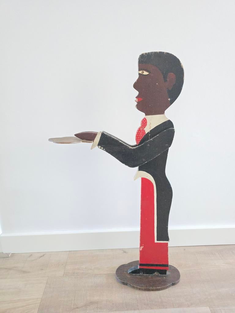 Een gepolychromeerd houten staander in de vorm van een ober., Antiek en Kunst, Ophalen of Verzenden