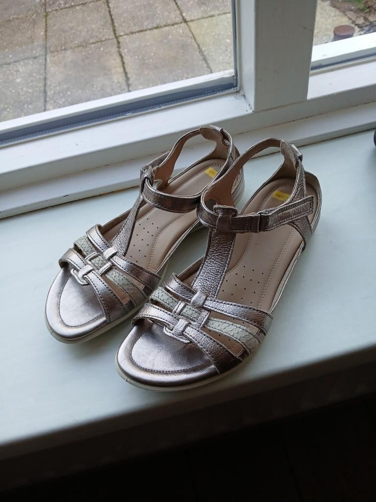 Prachtige Ecco  sandalen, Kleding | Dames, Schoenen, Ecco, Beige, Zo goed als nieuw, Sandalen of Muiltjes
