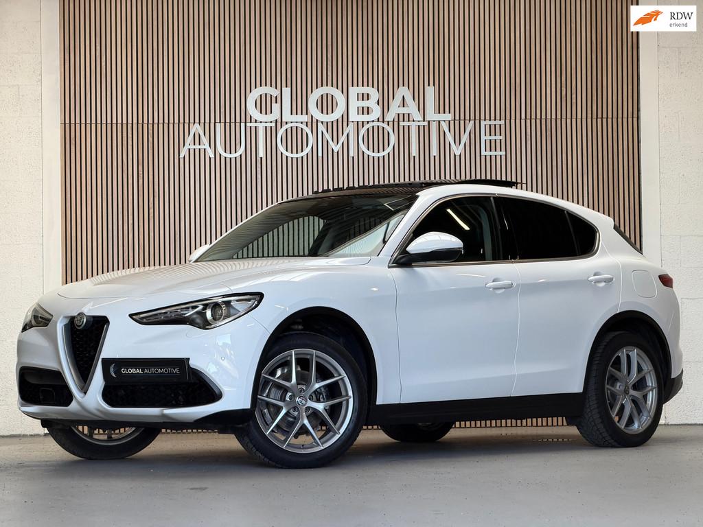 Alfa Romeo STELVIO 2.0 T AWD First Edition - SCHUIFDAK - 20', Auto's, Alfa Romeo, Automaat, 4 cilinders, Wit, Bedrijf
