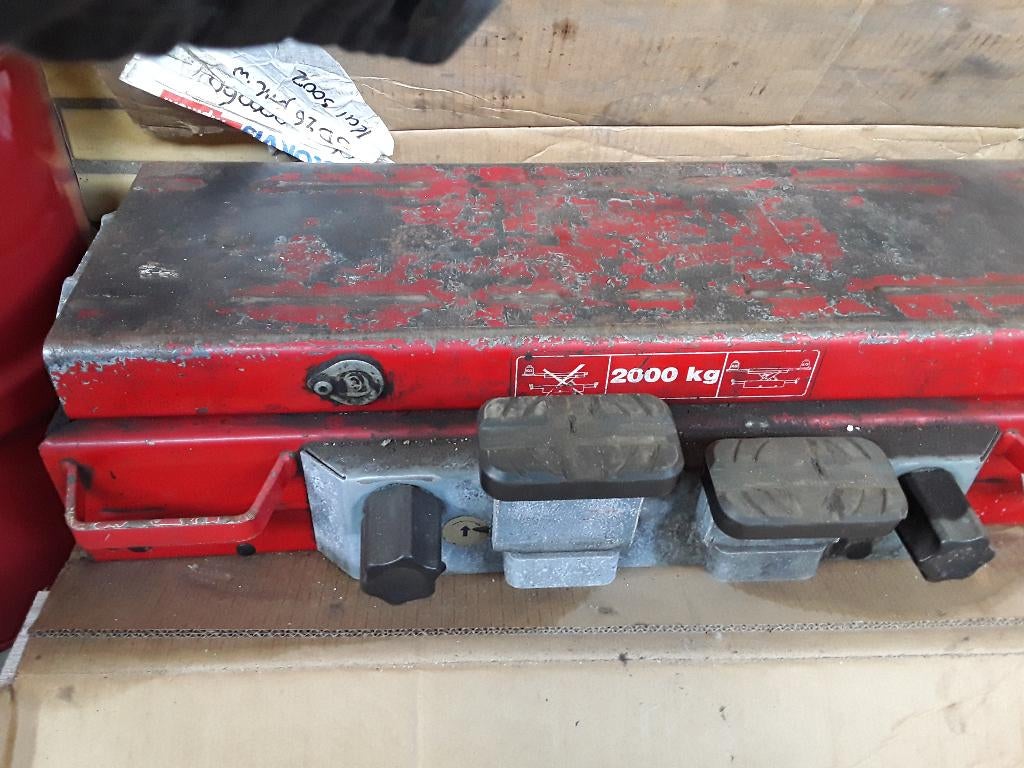 garage uitrusting, Auto diversen, Ophalen, Gebruikt