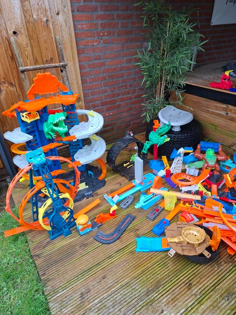 Grote set Hot Wheels racebanen en onderdelen, Kinderen en Baby's, Speelgoed | Racebanen, Ophalen, Gebruikt, Handmatig, Hot Wheels
