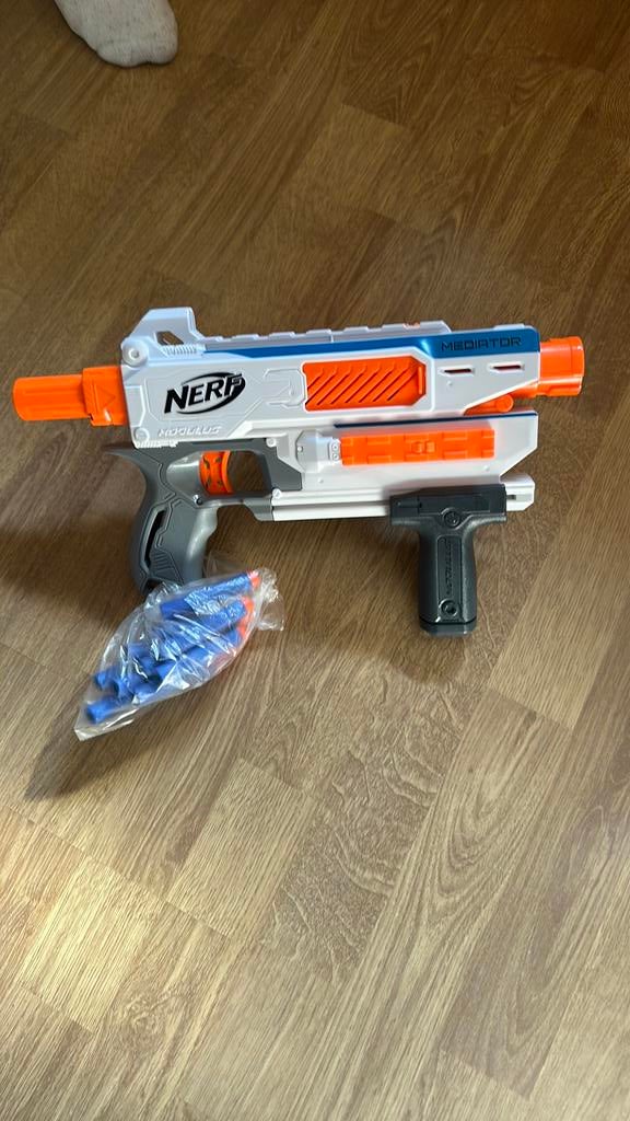 Mooi nerf gun, Ophalen of Verzenden, Zo goed als nieuw